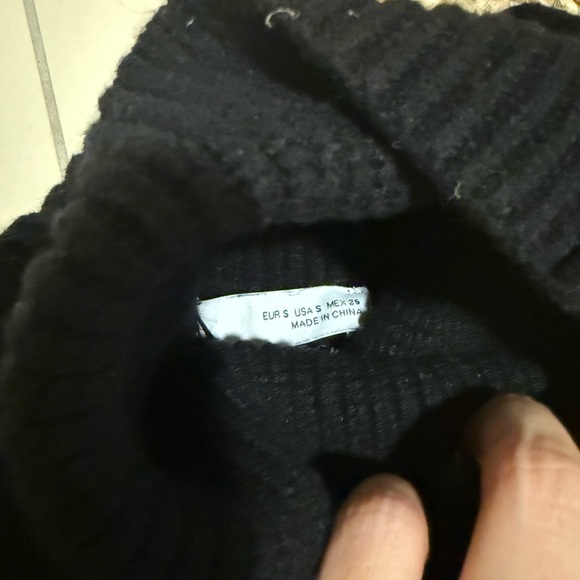 Women's Black Sweater - Picture 5 of 7